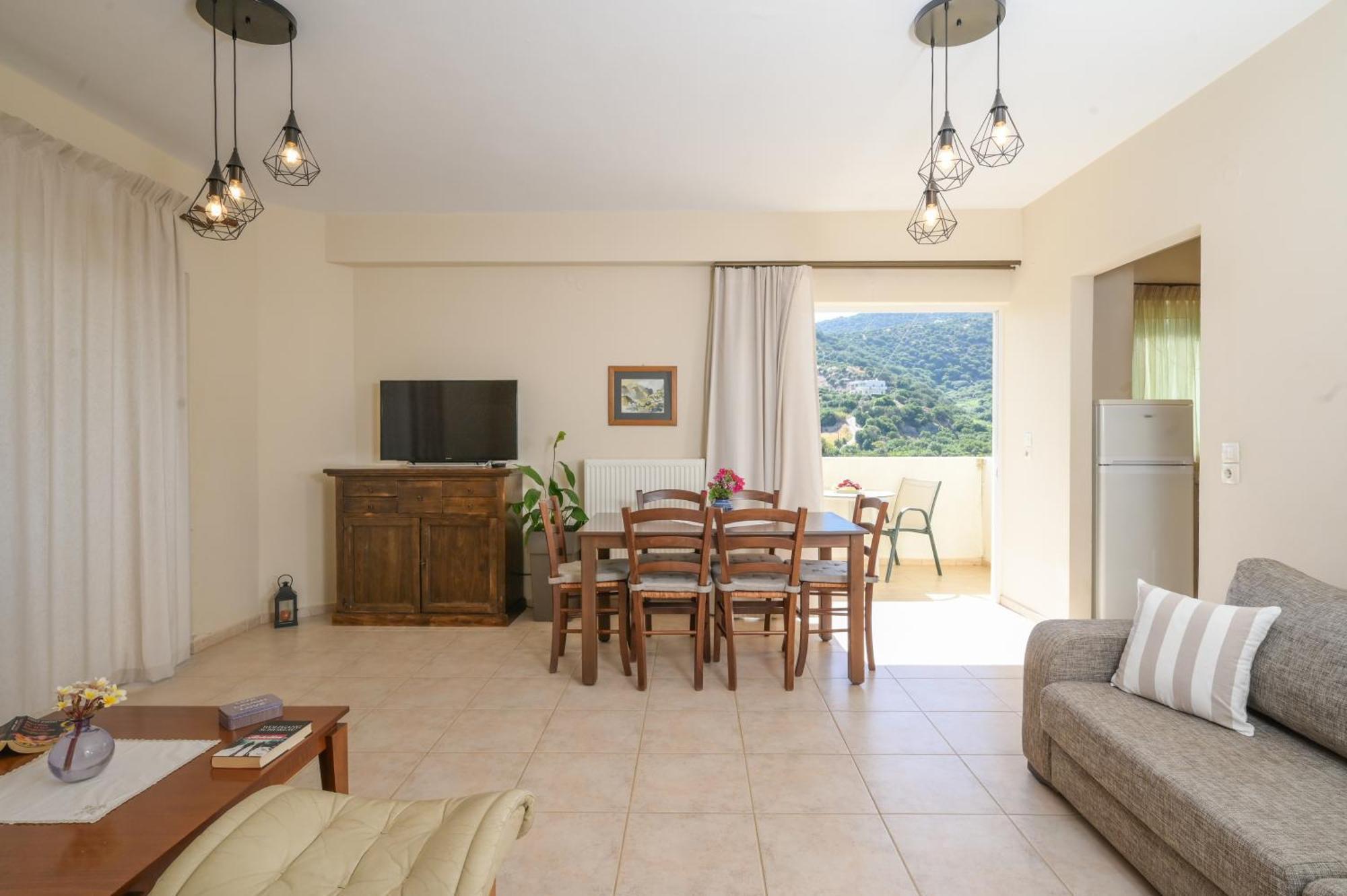 Antonis Apts, Physio Fitness Retreats Daire Plakias