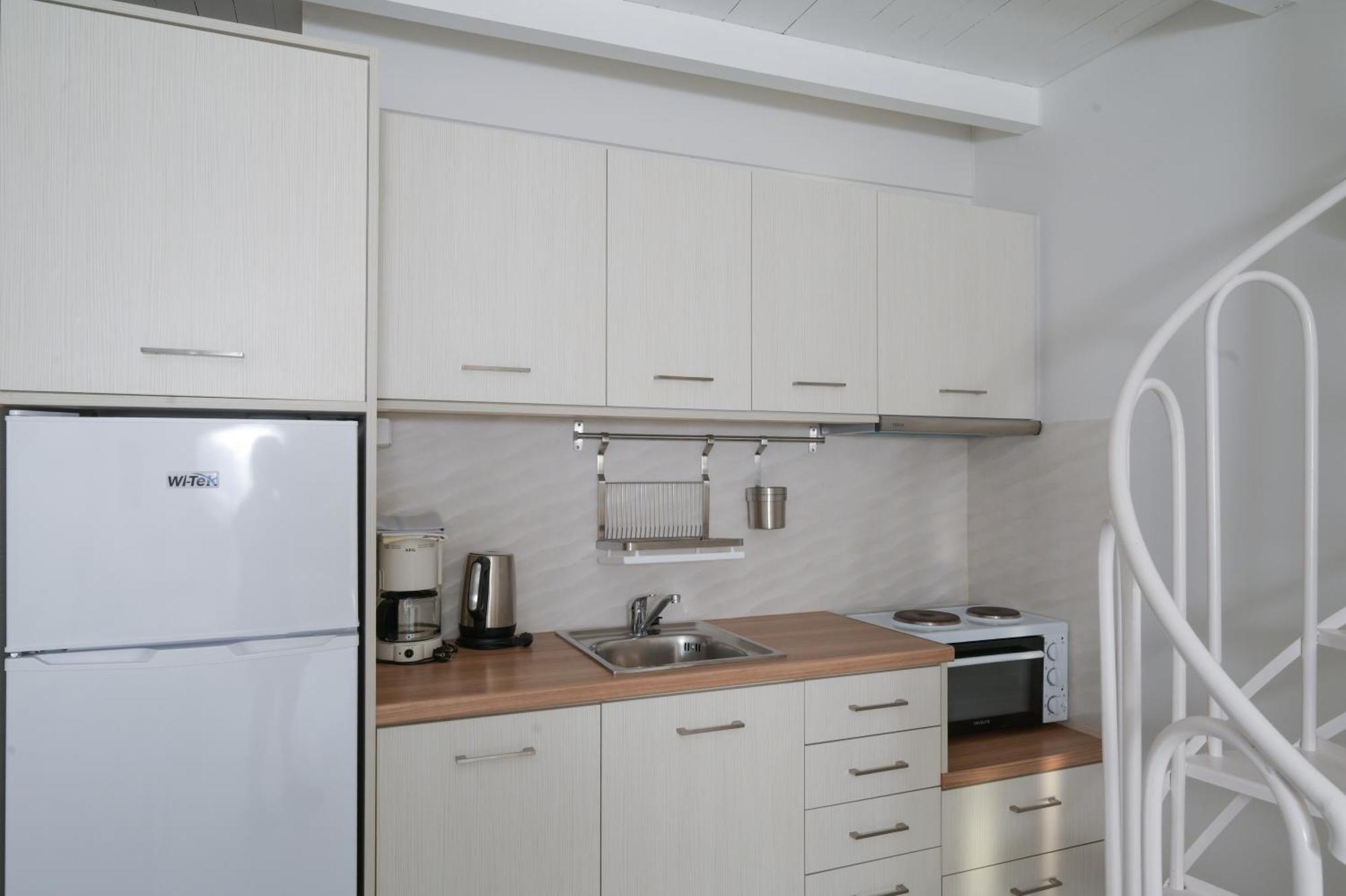 Antonis Apts, Physio Fitness Retreats Plakias