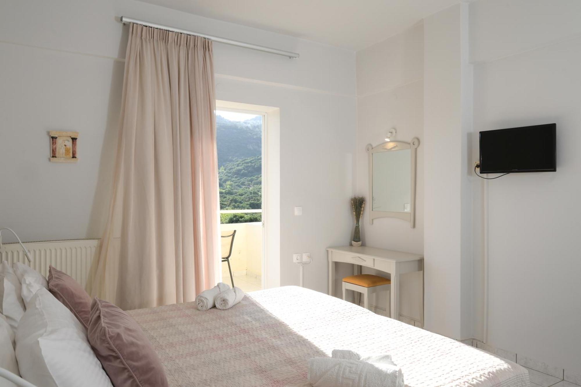 Daire Antonis Apts, Physio Fitness Retreats Plakias