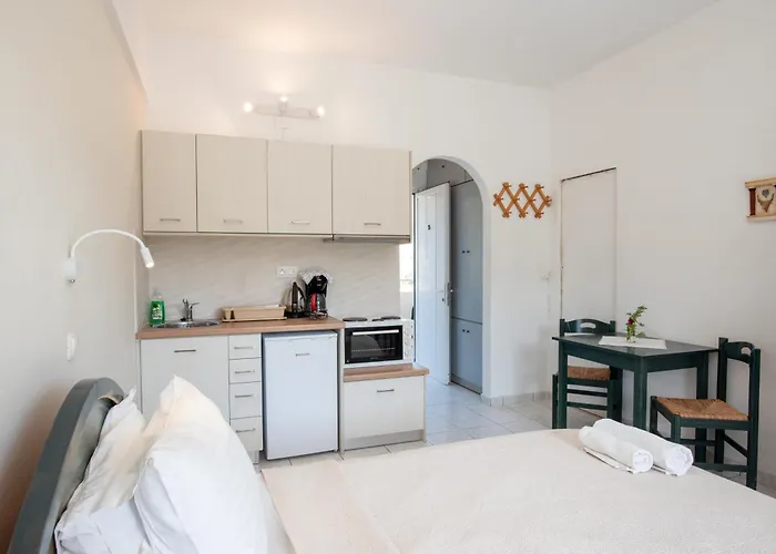 Antonis Apts, Physio Fitness Retreats